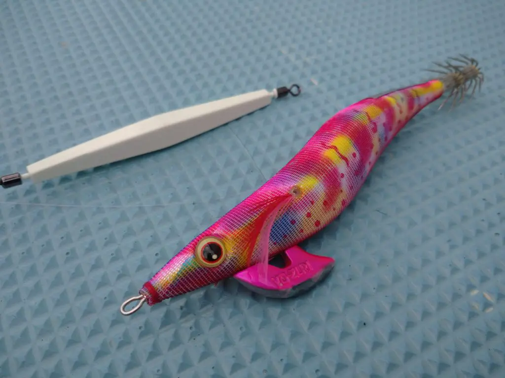 一投目のエギはピンクでー