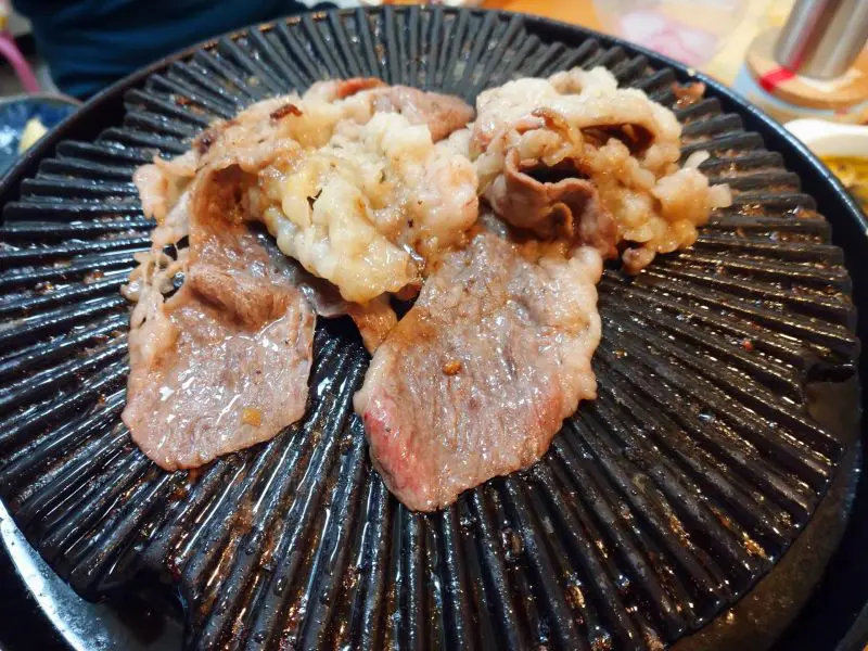 広島グルメの牛コウネ ブリスケ を自宅で食べてみた焼肉レポート