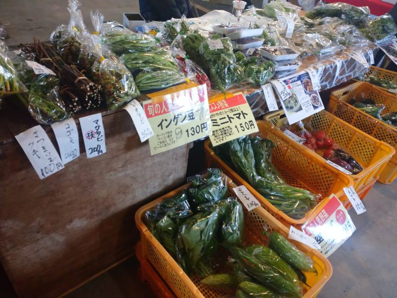 稲取漁港朝市で売っている野菜